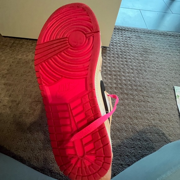 Nike Air Jordan’s - Picture 2 of 4